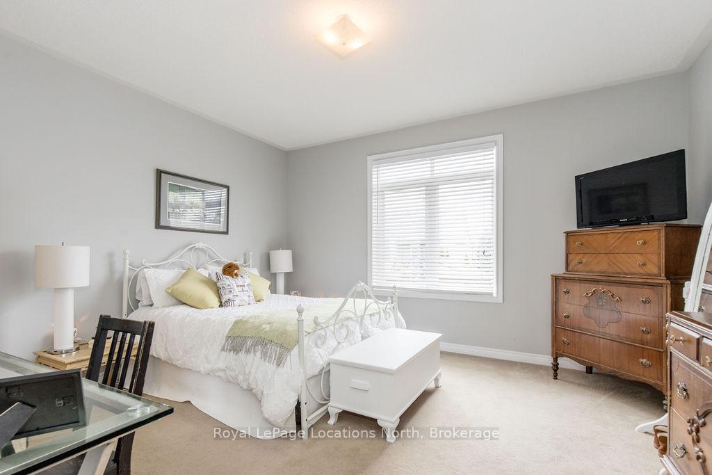 Photo 16 of 4 Broadpoint Street, Wasaga Beach — HOMEH