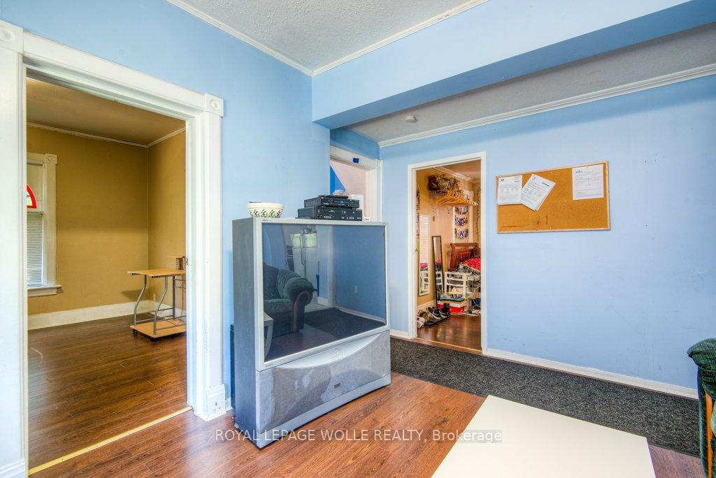 Photo 13 of 126 Albert Street, Waterloo, Downtown Waterloo — HOMEH