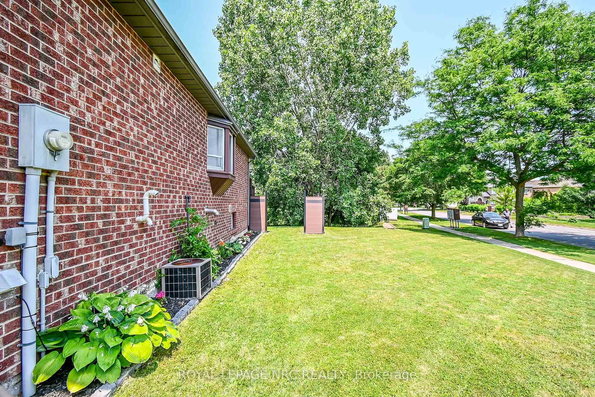 Photo 33 of 4 Jackson Court W, Welland, N. Welland — HOMEH