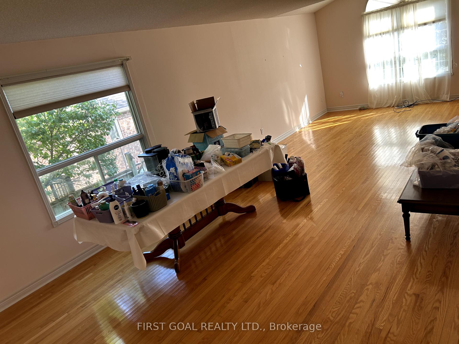 Photo 11 of 70 Donald Crescent, Wasaga Beach — HOMEH