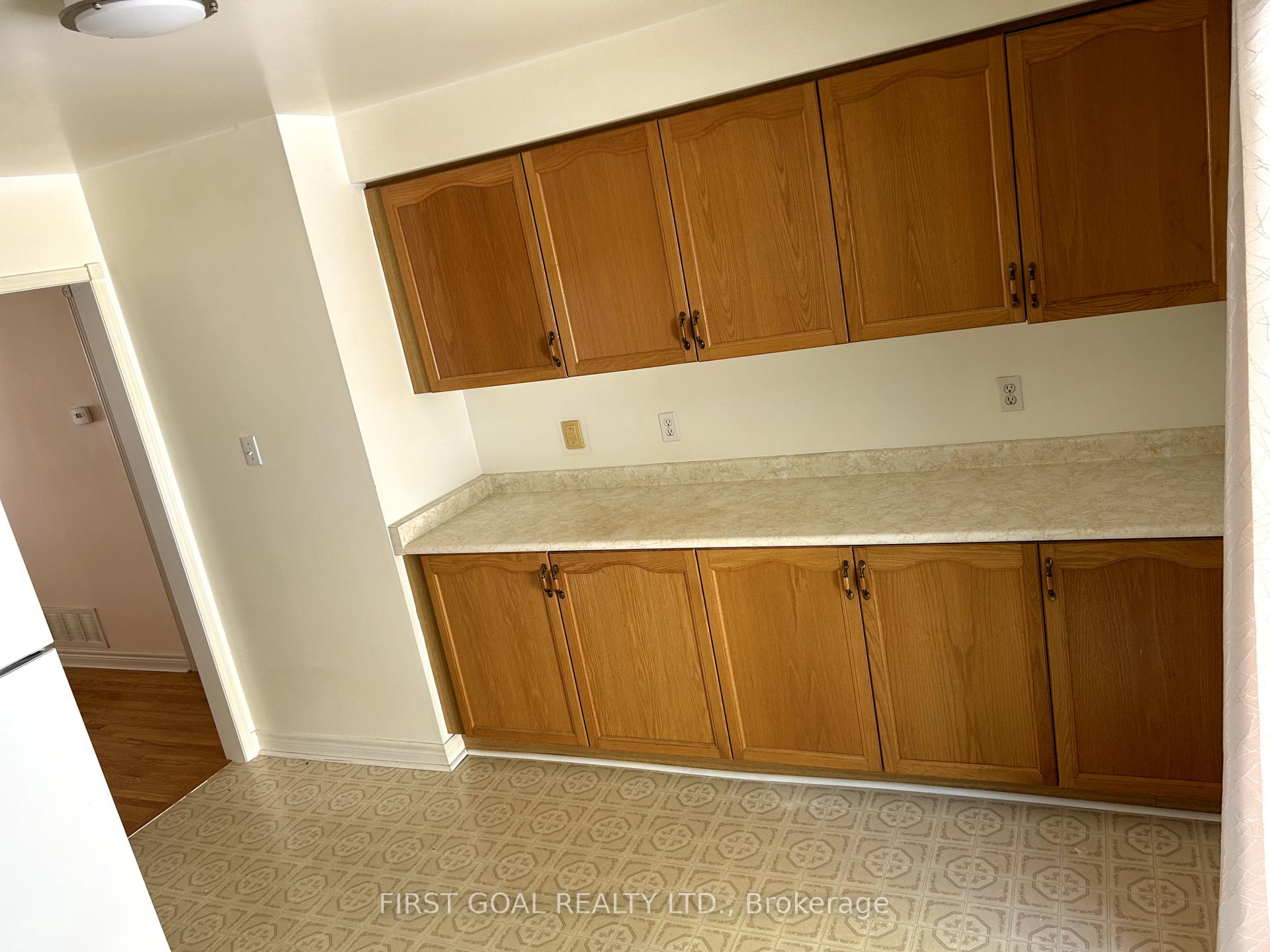 Photo 13 of 70 Donald Crescent, Wasaga Beach — HOMEH