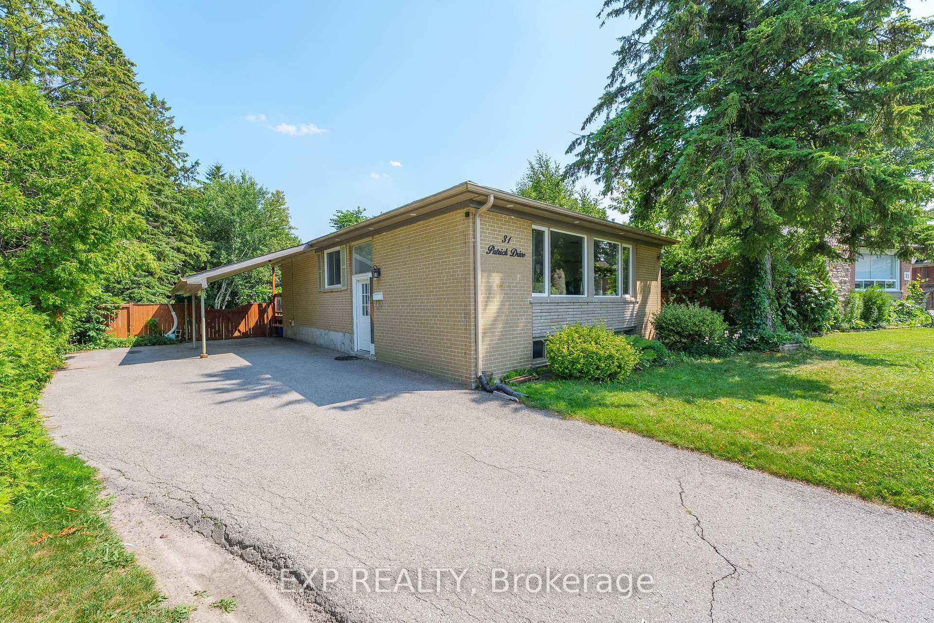 Photo 4 of 31 Patrick Drive, Aurora, Aurora Highlands — HOMEH