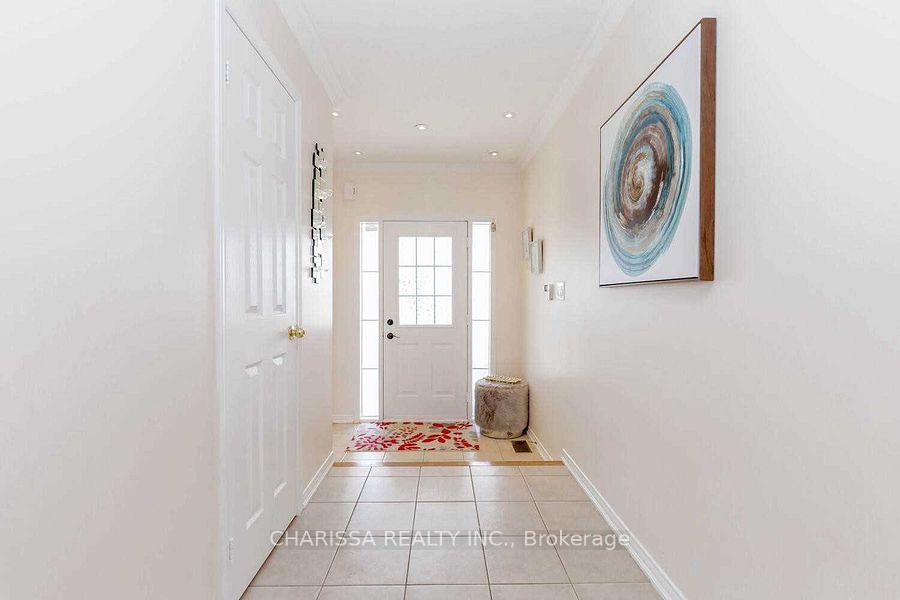 Photo 4 of Unit UPPER, 131 Argento Crescent, Vaughan, Vellore Village — HOMEH