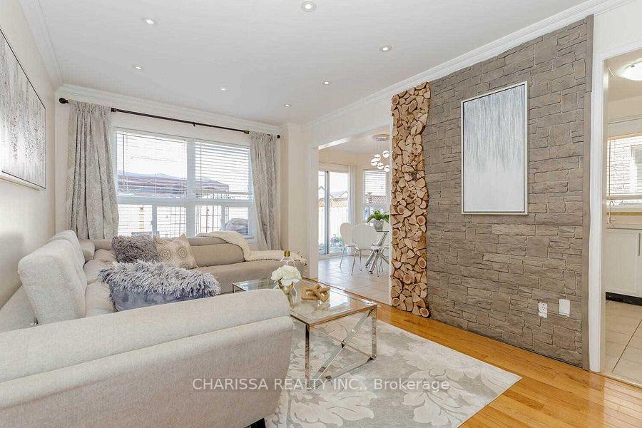 Photo 11 of Unit UPPER, 131 Argento Crescent, Vaughan, Vellore Village — HOMEH