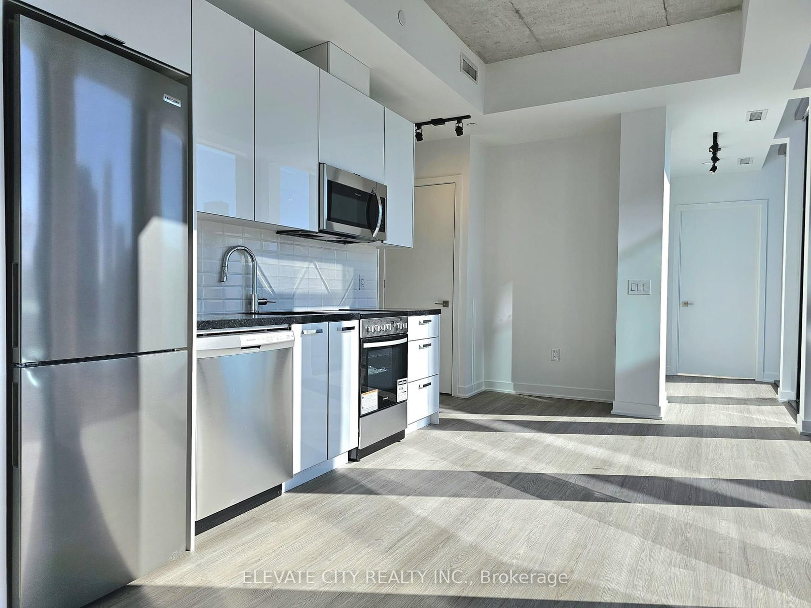 Photo 10 of Unit 2705, 284 King St E, Toronto, Moss Park — HOMEH
