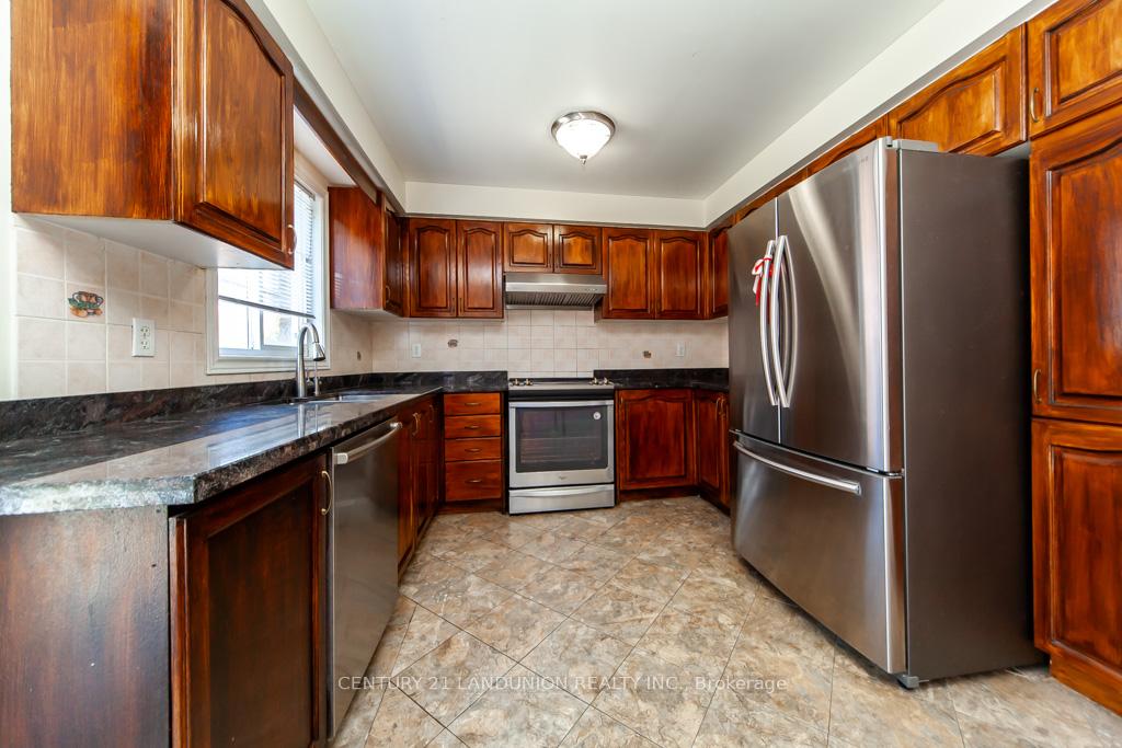 Photo 21 of 26 Arbourview Drive, Vaughan, Concord — HOMEH
