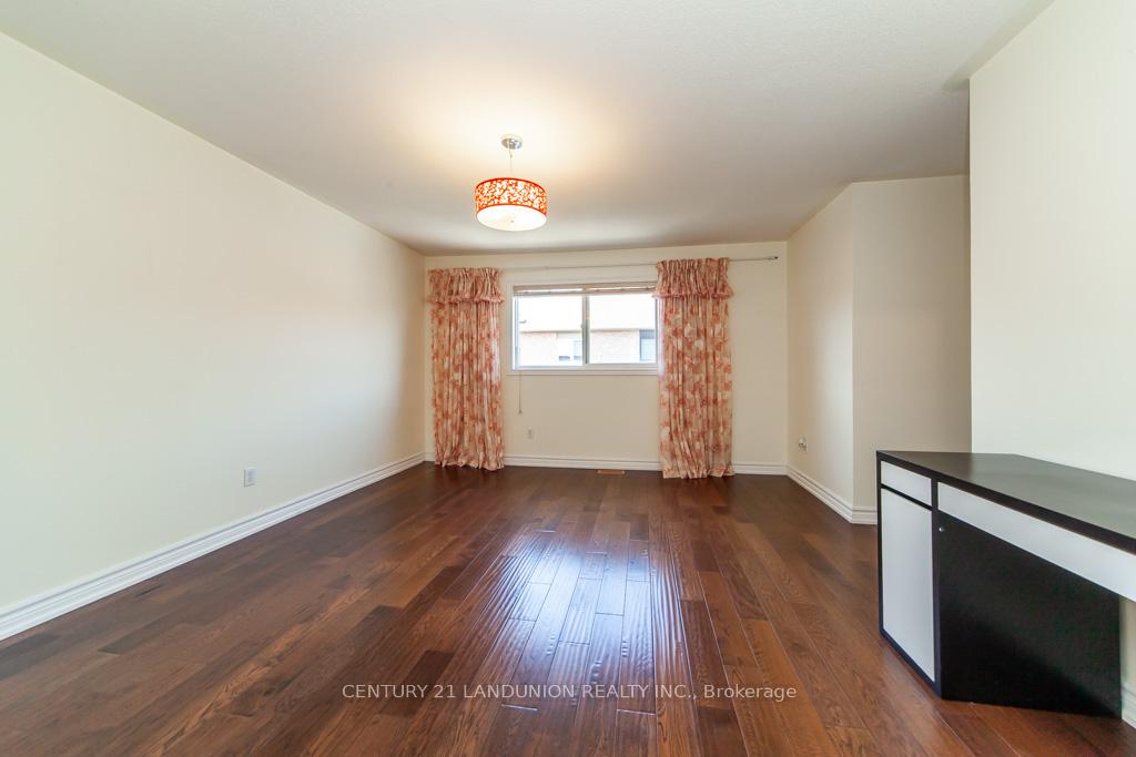 Photo 29 of 26 Arbourview Drive, Vaughan, Concord — HOMEH