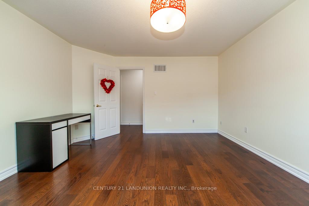 Photo 31 of 26 Arbourview Drive, Vaughan, Concord — HOMEH