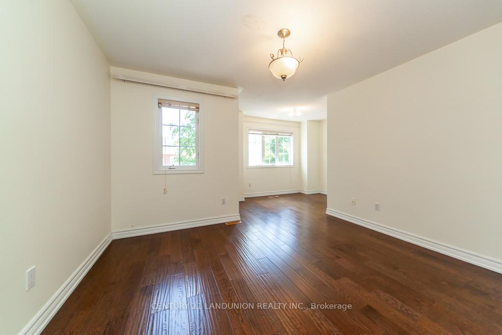Photo 35 of 26 Arbourview Drive, Vaughan, Concord — HOMEH