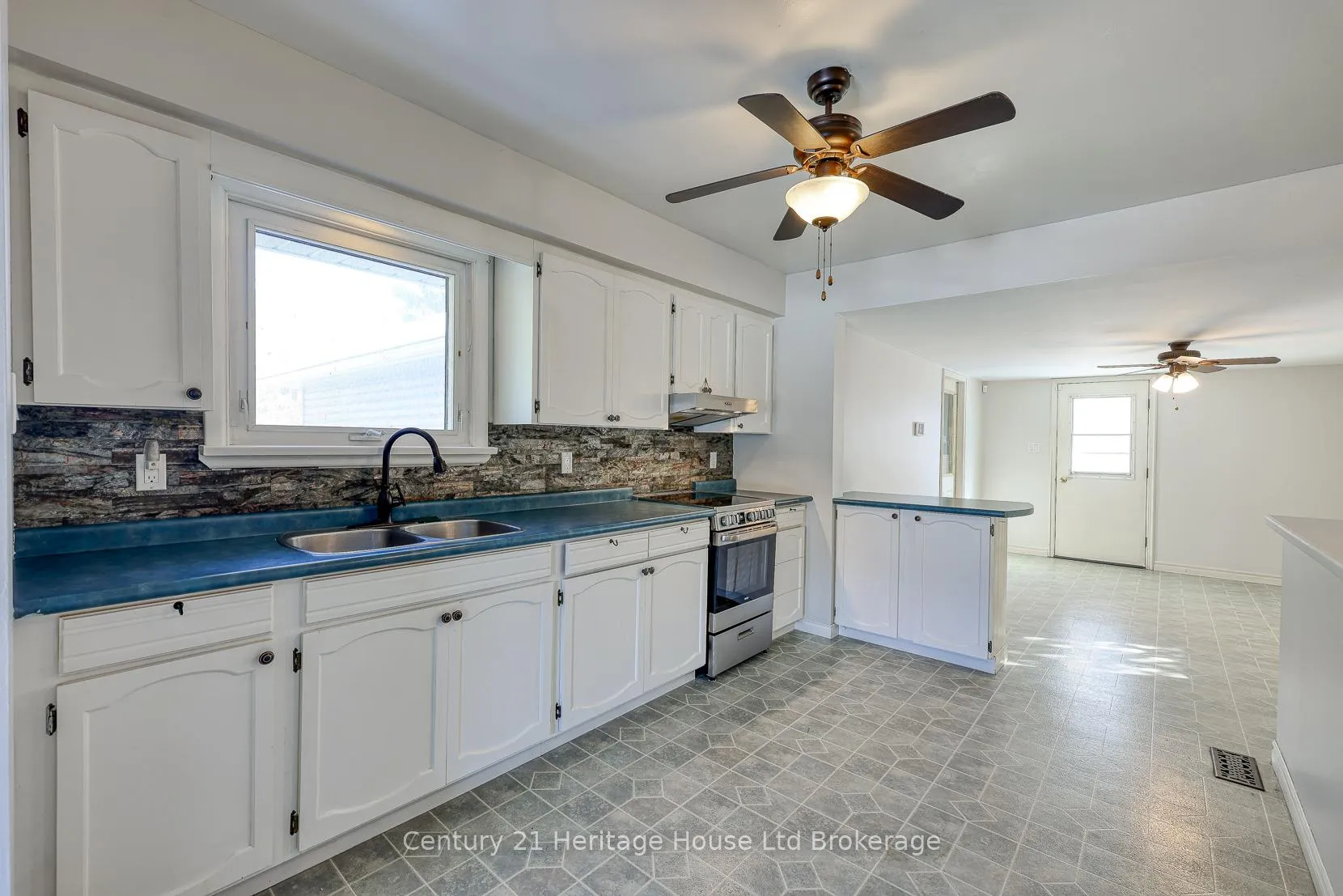 Photo 13 of 3177 Perth Road 180, West Perth, Hibbert — HOMEH