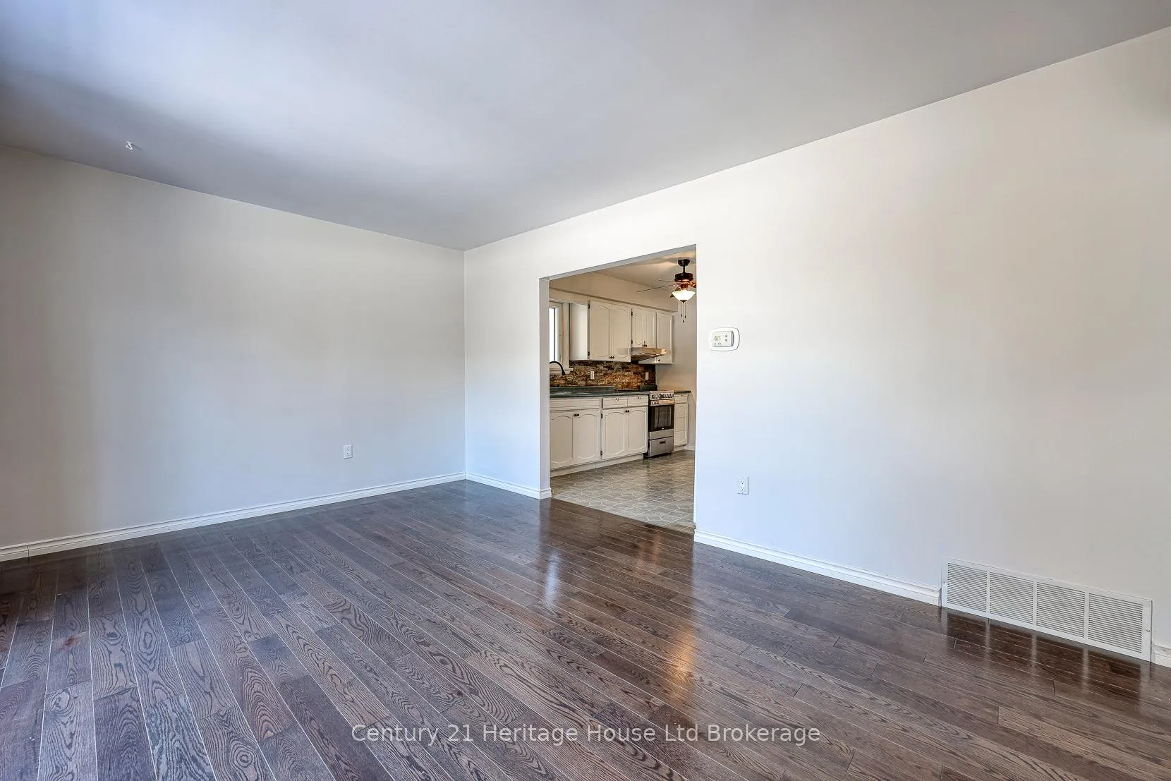 Photo 17 of 3177 Perth Road 180, West Perth, Hibbert — HOMEH