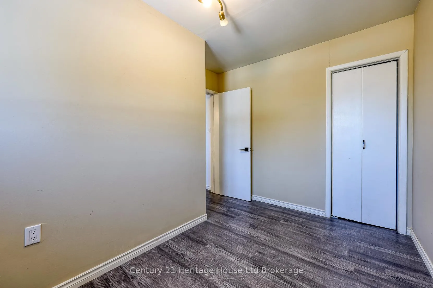 Photo 26 of 3177 Perth Road 180, West Perth, Hibbert — HOMEH