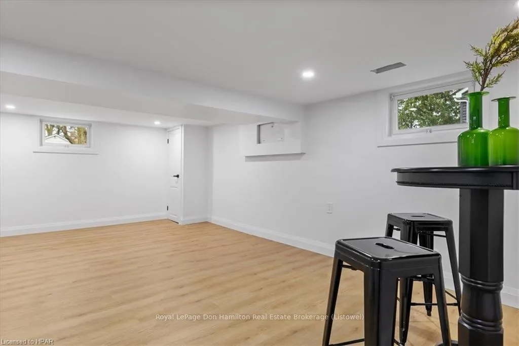 Photo 128 of 161 Smith St, North Perth, Monkton — HOMEH