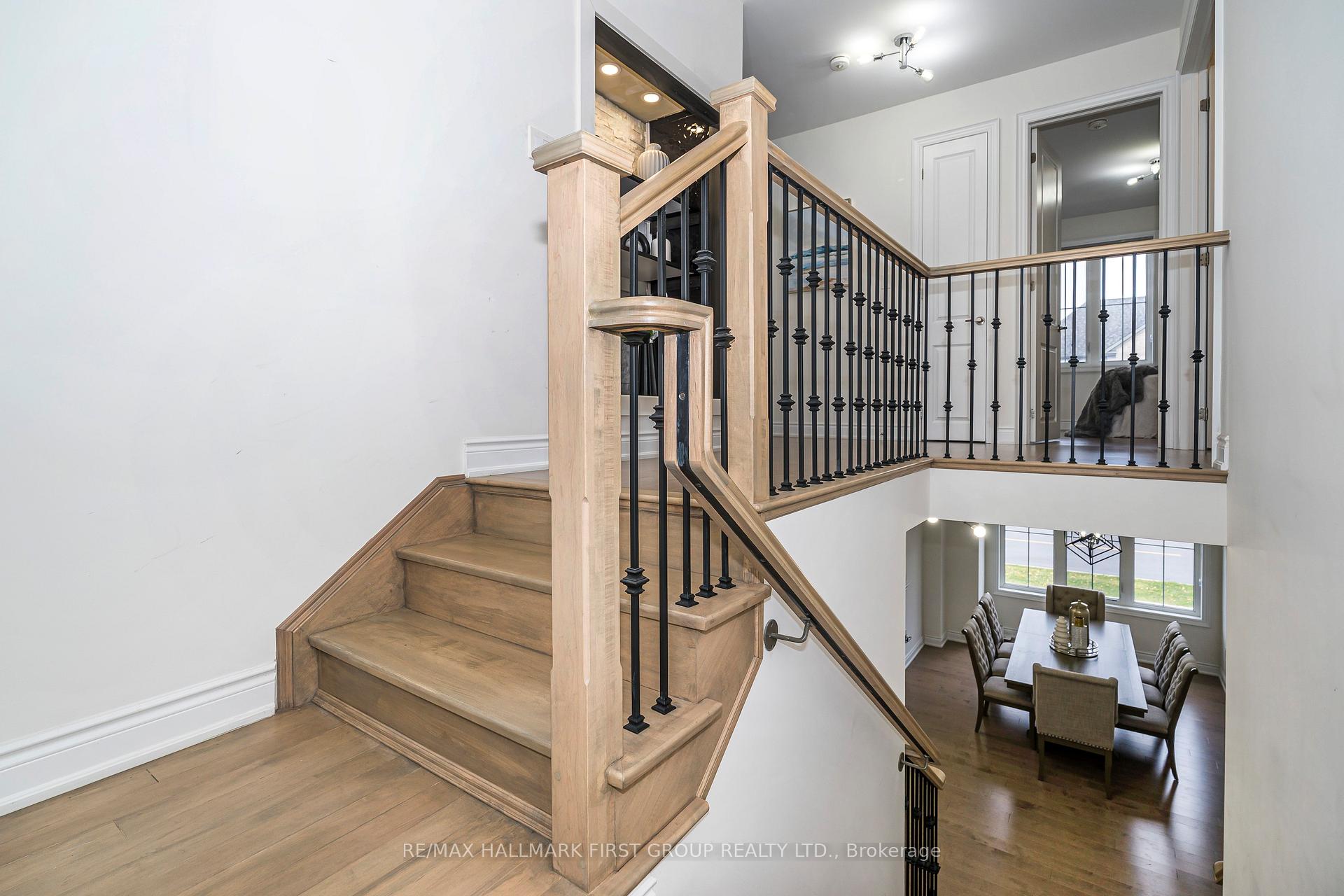 Photo 22 of 136 Auckland DR, Whitby, Rural Whitby — HOMEH