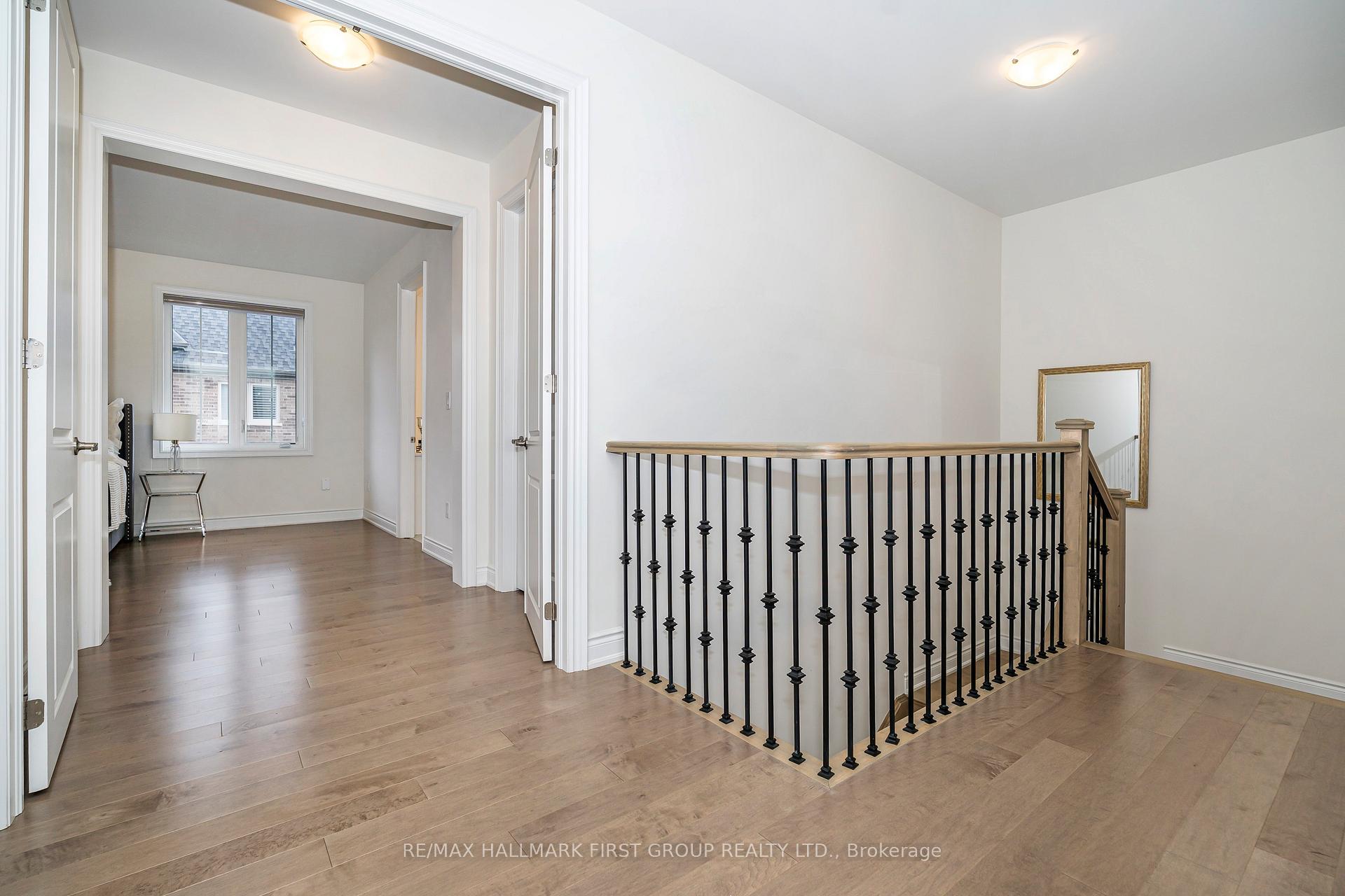 Photo 24 of 136 Auckland DR, Whitby, Rural Whitby — HOMEH