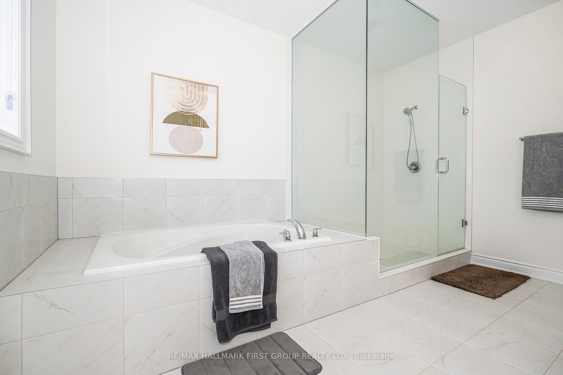 Photo 30 of 136 Auckland DR, Whitby, Rural Whitby — HOMEH