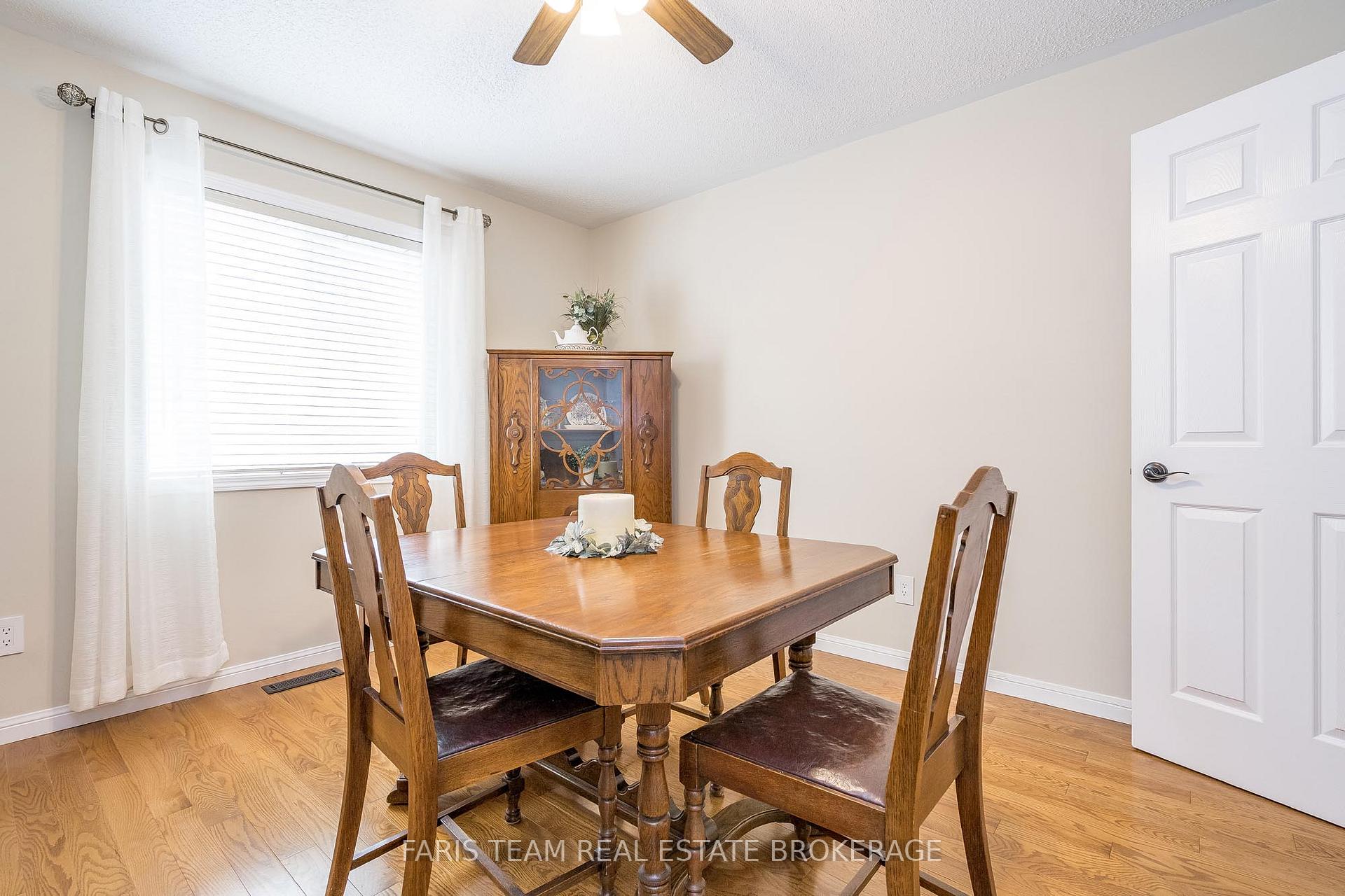 Photo 10 of 56 Rose Valley Way, Wasaga Beach — HOMEH