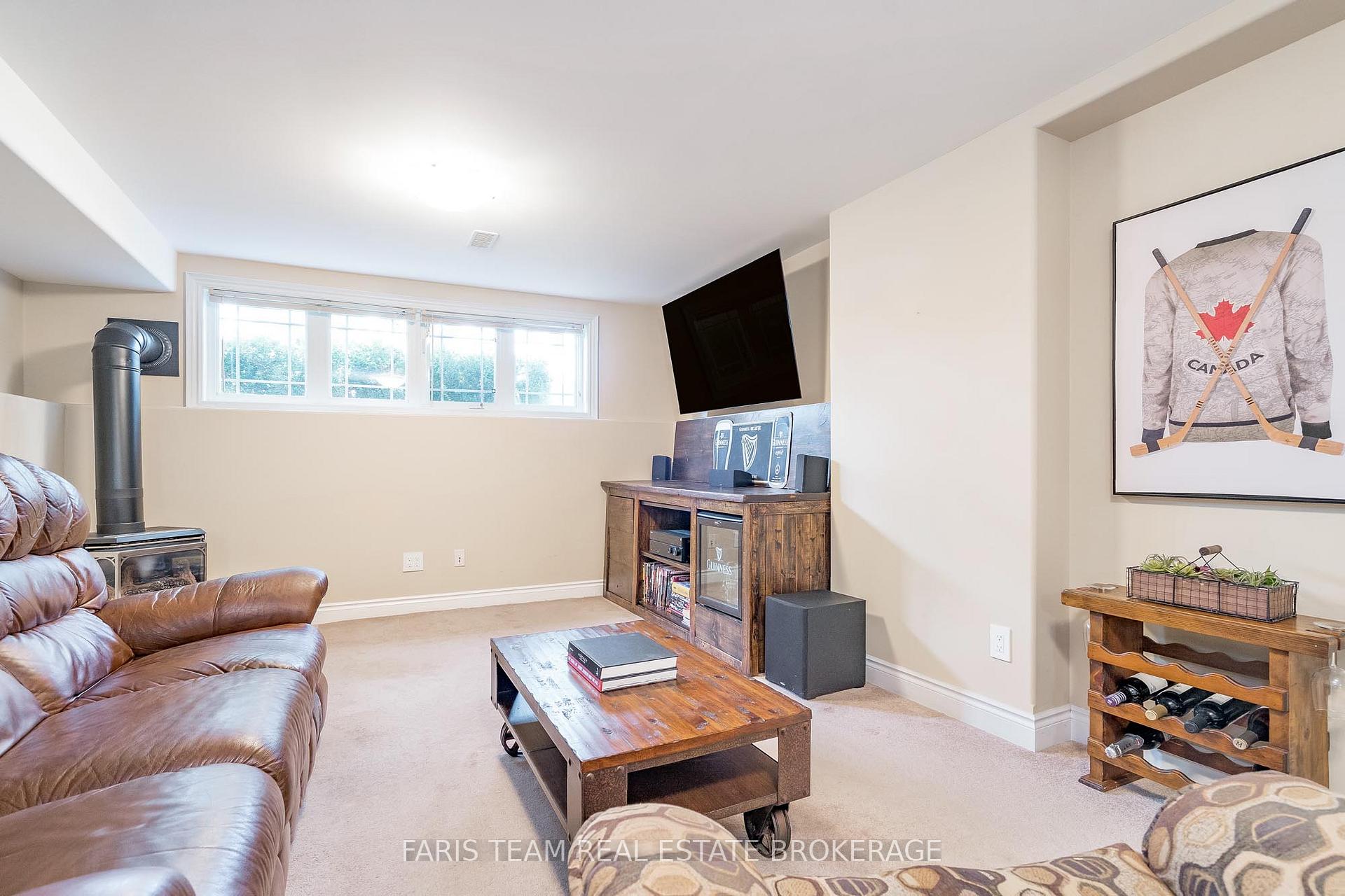 Photo 17 of 56 Rose Valley Way, Wasaga Beach — HOMEH