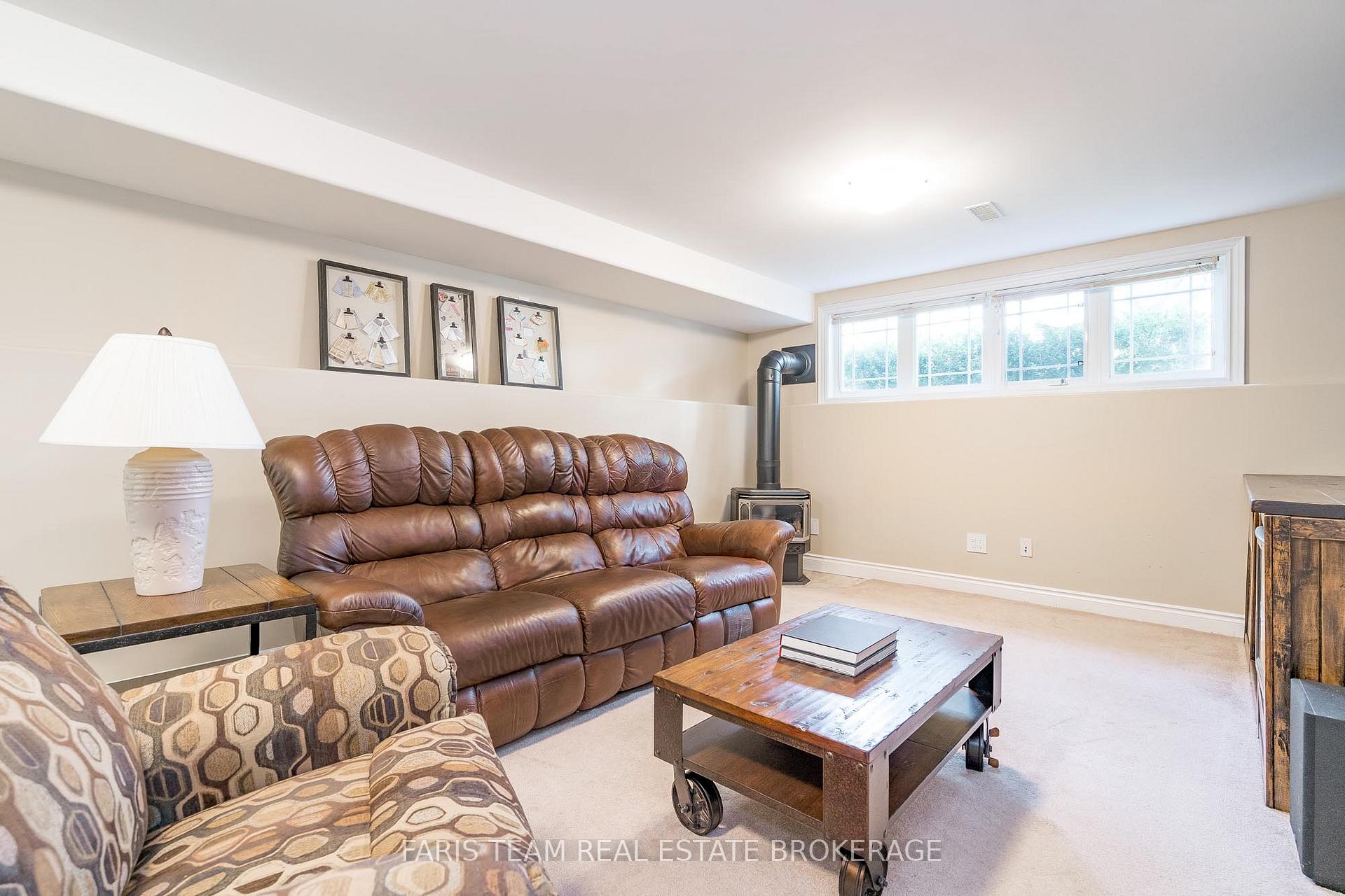 Photo 18 of 56 Rose Valley Way, Wasaga Beach — HOMEH