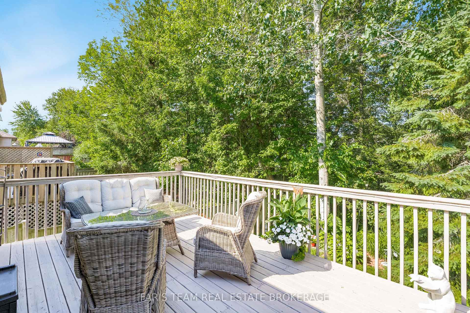 Photo 24 of 56 Rose Valley Way, Wasaga Beach — HOMEH