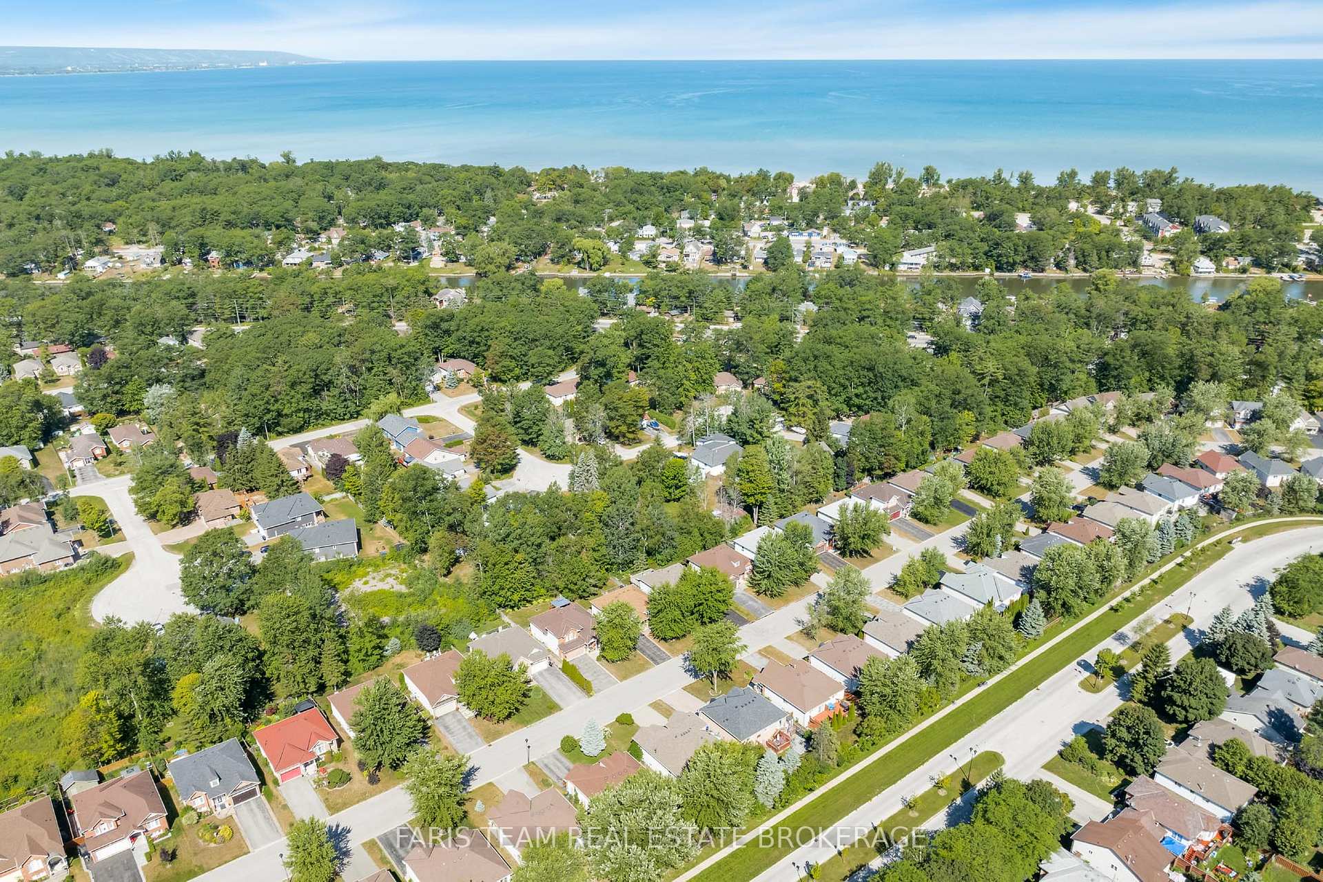 Photo 30 of 56 Rose Valley Way, Wasaga Beach — HOMEH
