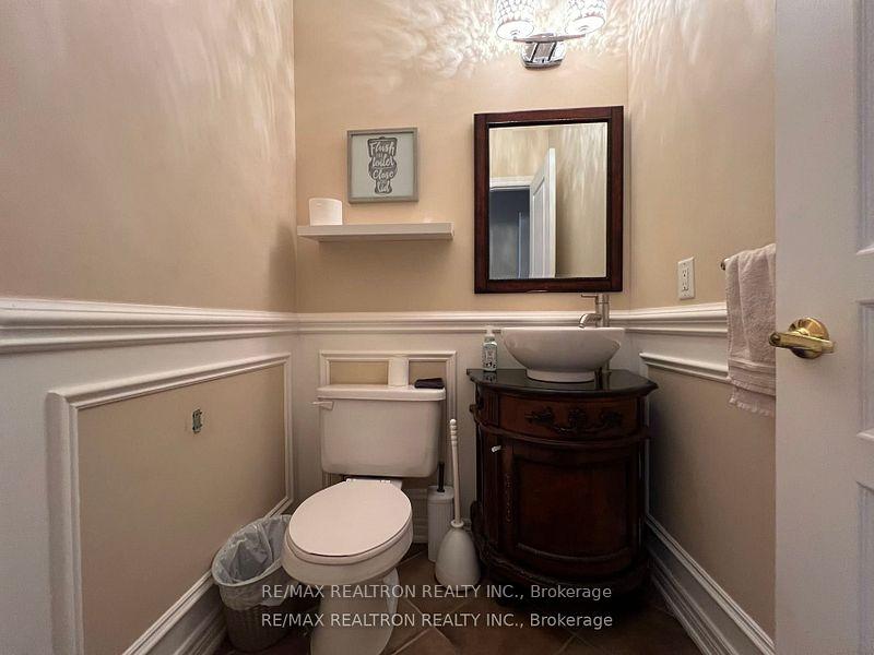 Photo 11 of 120 Greenock Drive, Vaughan, Maple — HOMEH