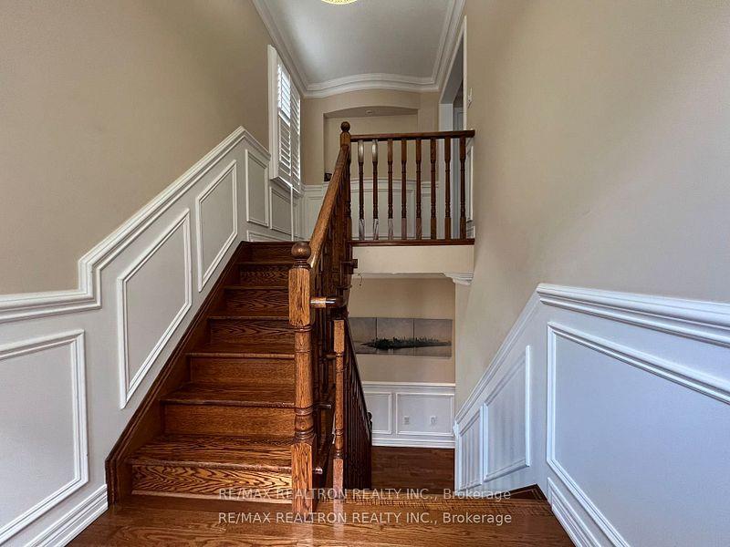 Photo 13 of 120 Greenock Drive, Vaughan, Maple — HOMEH