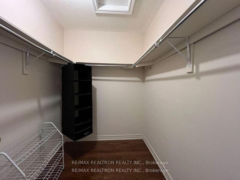 Photo 25 of 120 Greenock Drive, Vaughan, Maple — HOMEH