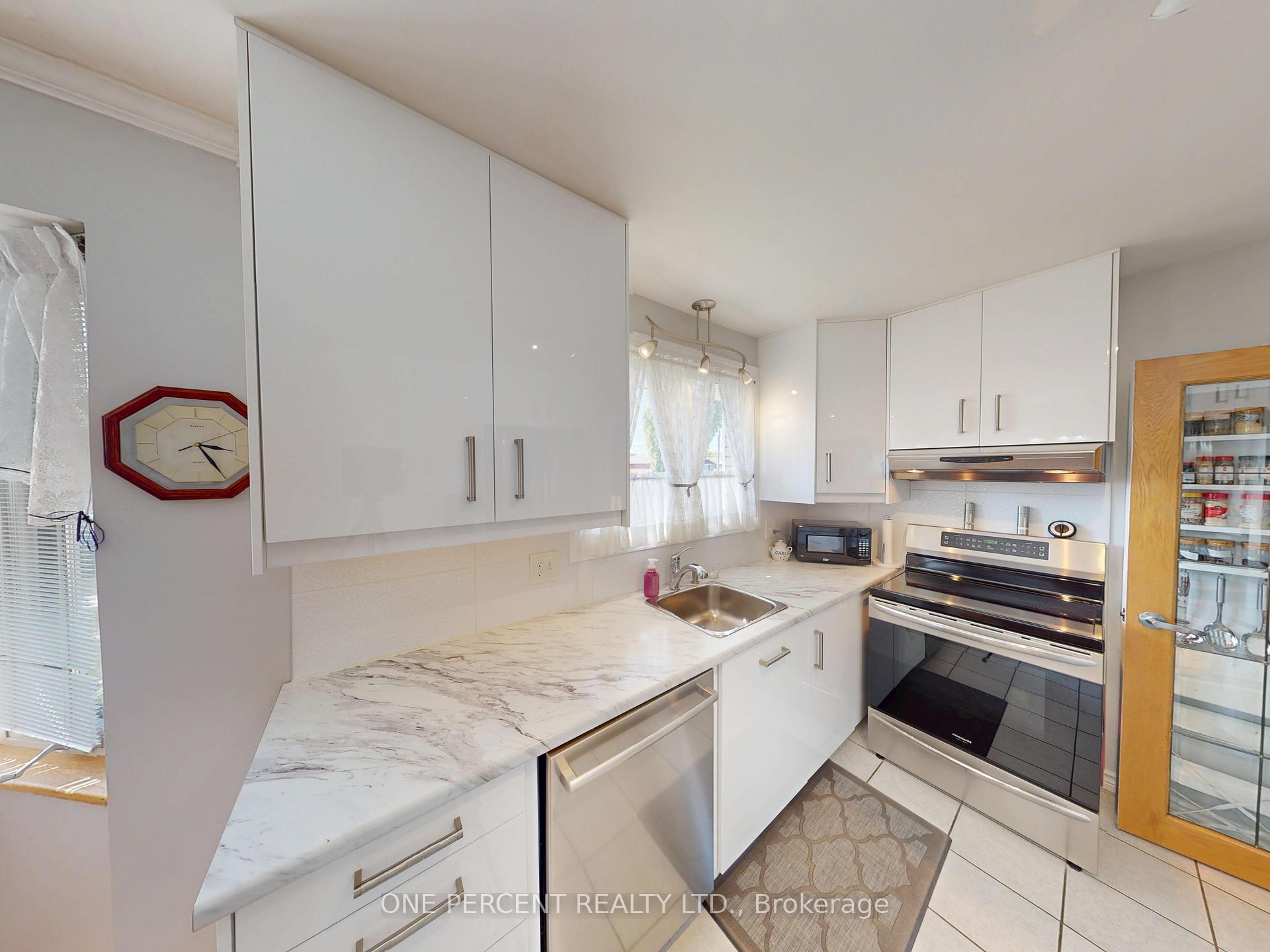 Photo 9 of 51 Memorial Park Drive, Welland, Lincoln/Crowland — HOMEH