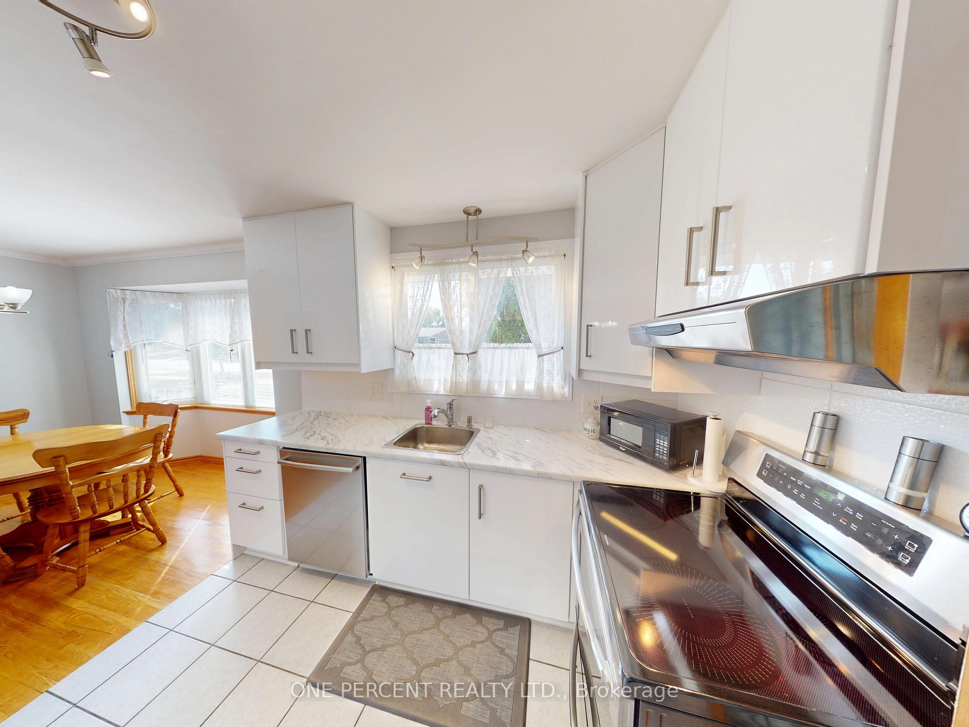 Photo 10 of 51 Memorial Park Drive, Welland, Lincoln/Crowland — HOMEH