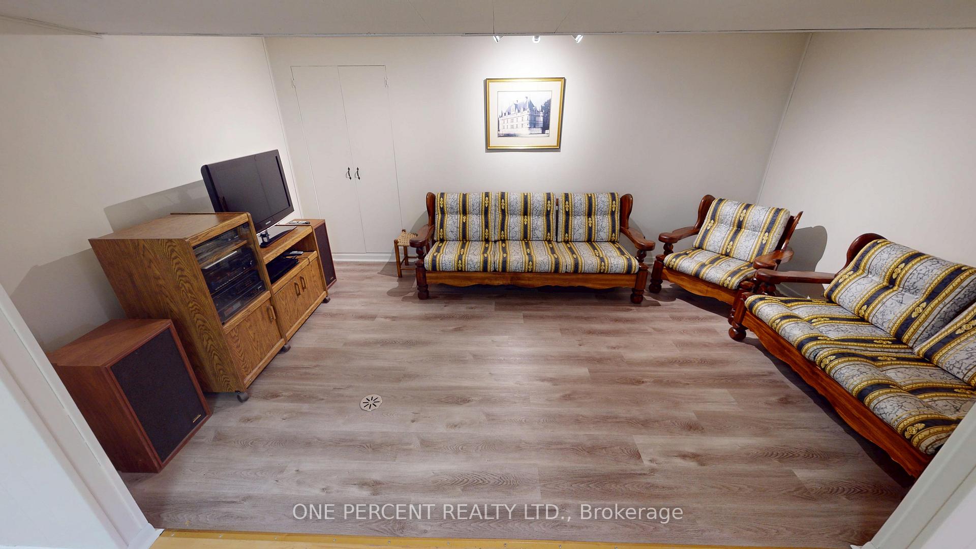 Photo 25 of 51 Memorial Park Drive, Welland, Lincoln/Crowland — HOMEH