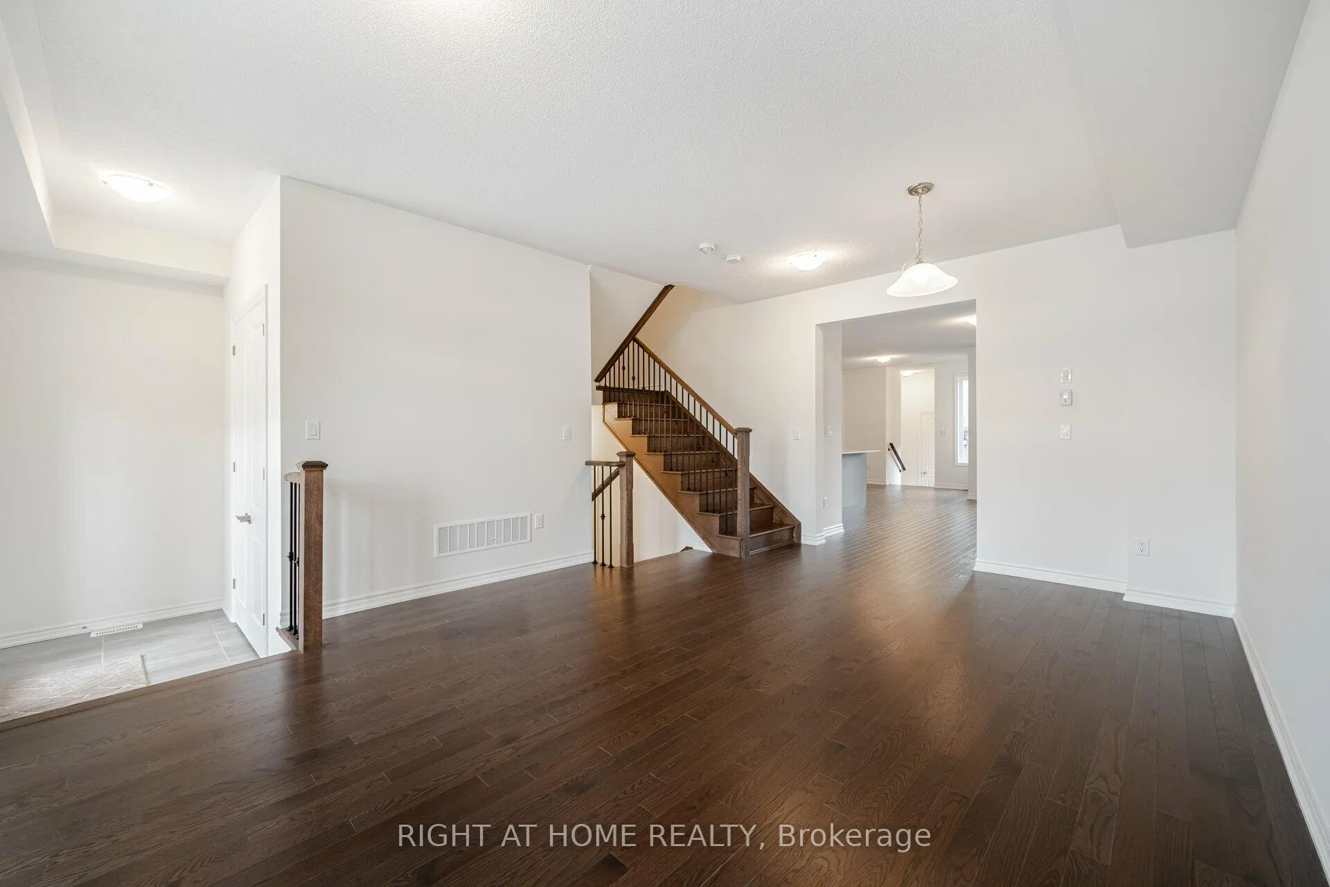 Photo 24 of 496 Twin Streams Road, Whitby, Rural Whitby — HOMEH