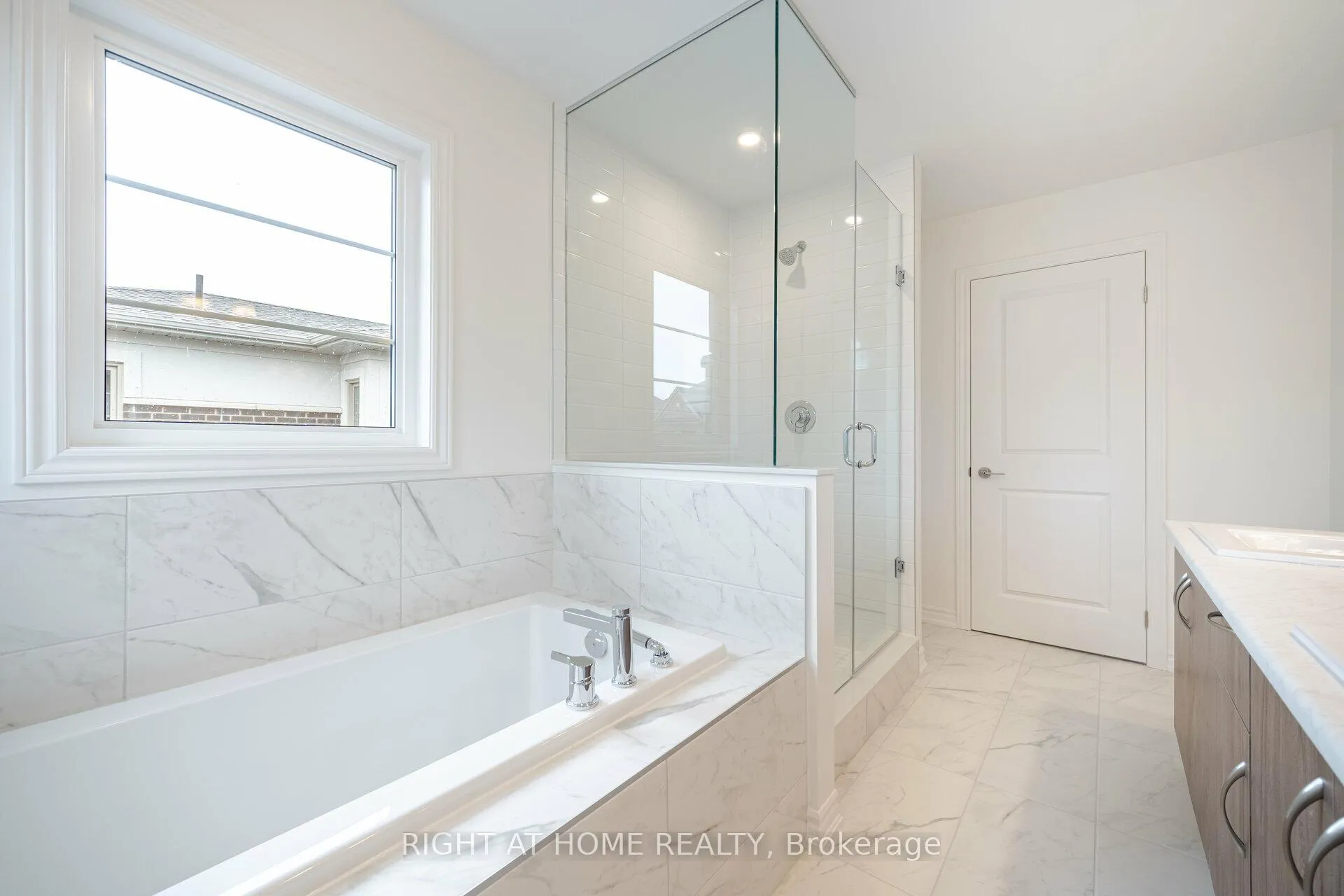 Photo 62 of 496 Twin Streams Road, Whitby, Rural Whitby — HOMEH