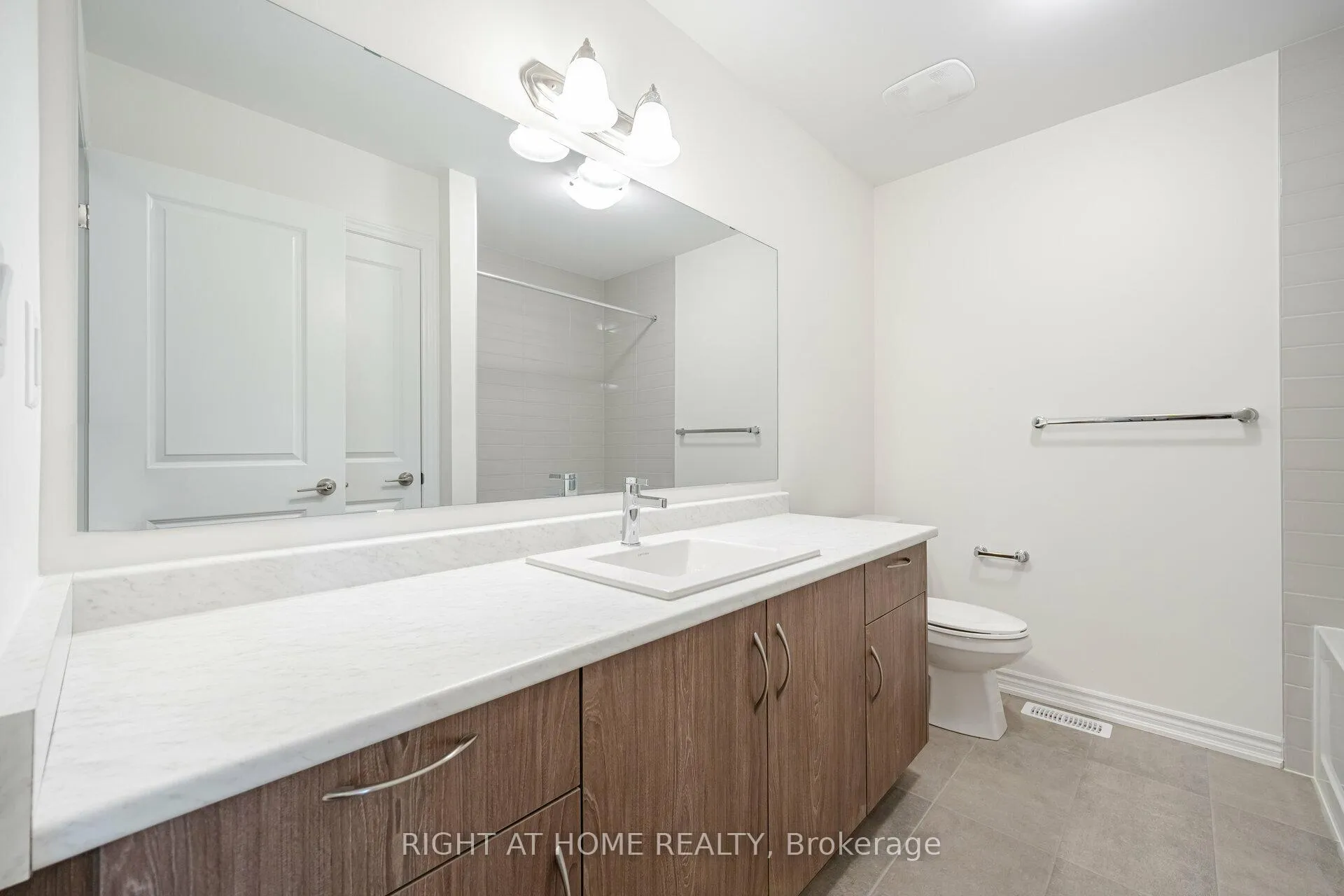 Photo 76 of 496 Twin Streams Road, Whitby, Rural Whitby — HOMEH