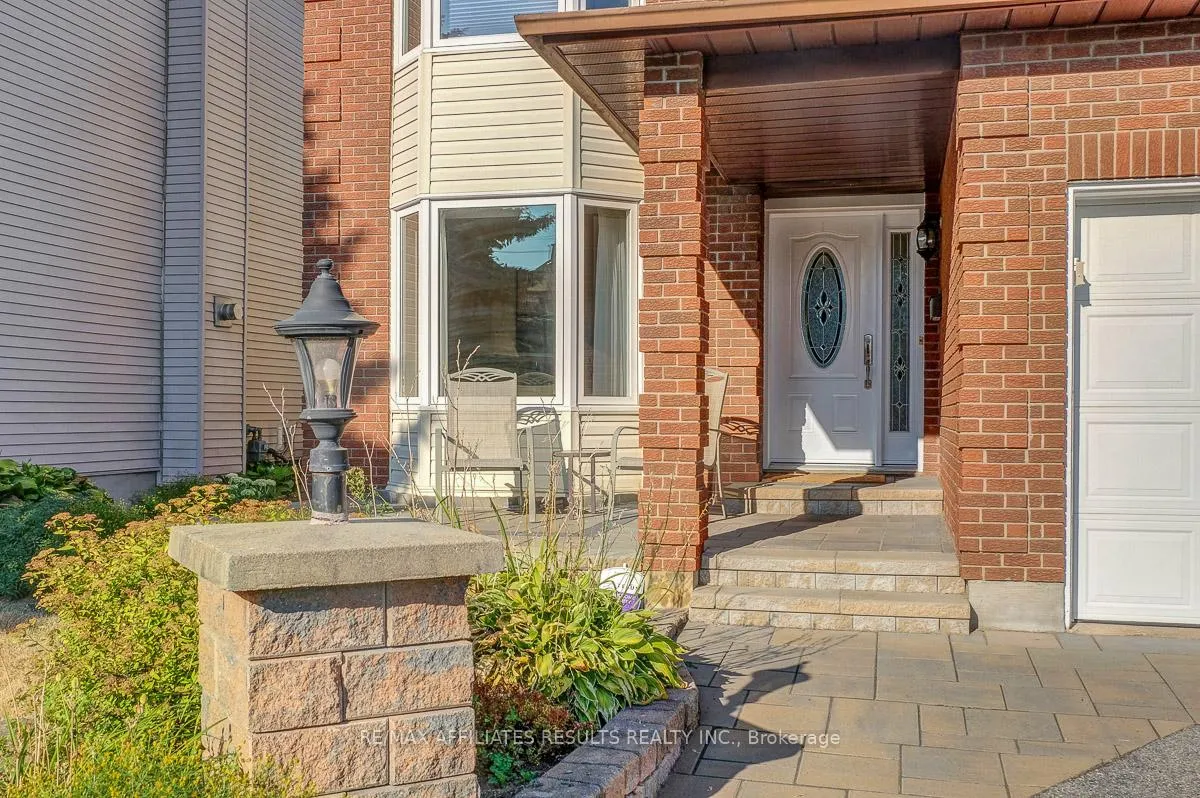 Photo 5 of 68 Pheasant Run Drive, Ottawa, Barrhaven - Pheasant Run — HOMEH