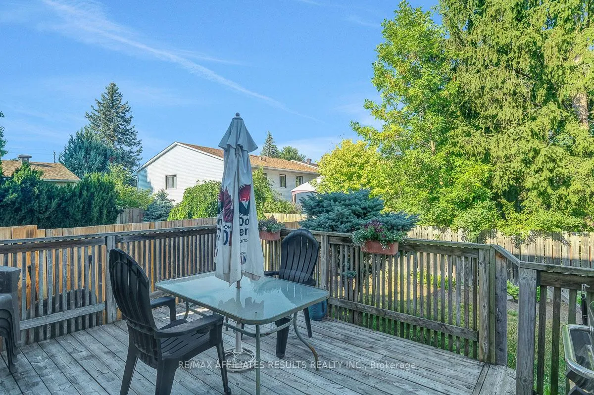 Photo 42 of 68 Pheasant Run Drive, Ottawa, Barrhaven - Pheasant Run — HOMEH