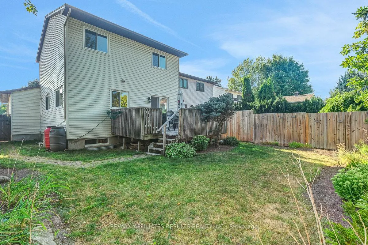 Photo 44 of 68 Pheasant Run Drive, Ottawa, Barrhaven - Pheasant Run — HOMEH