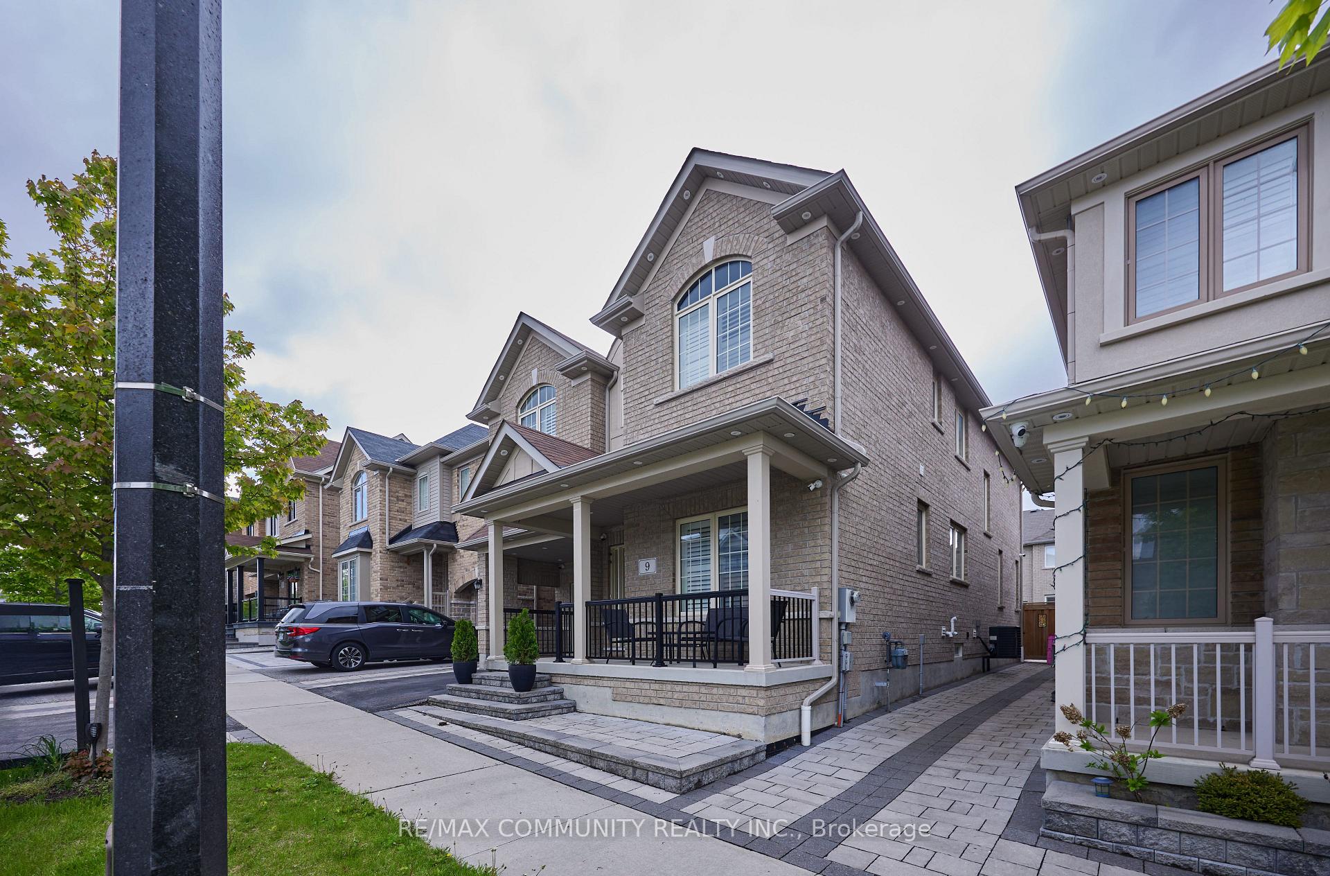 Photo 10 of 9 Ainley Road, Ajax, Central East — HOMEH
