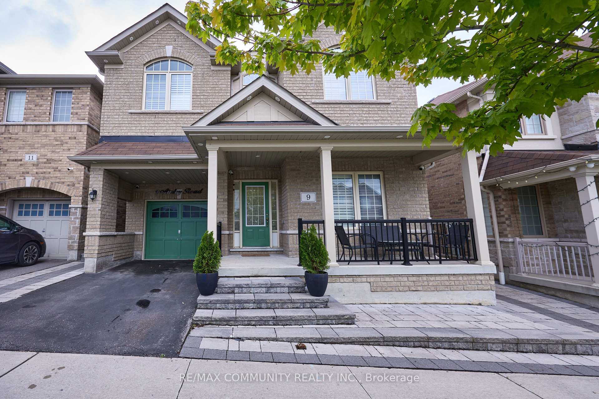 Photo 2 of 9 Ainley Road, Ajax, Central East — HOMEH