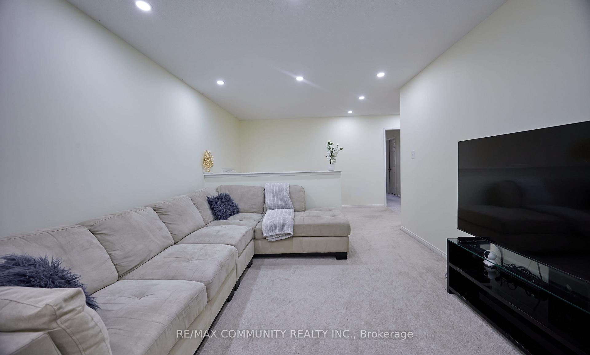 Photo 20 of 9 Ainley Road, Ajax, Central East — HOMEH