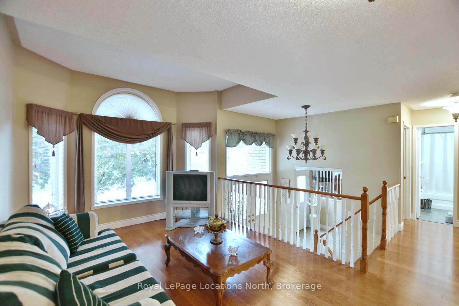 Photo 12 of 19 Brillinger Drive, Wasaga Beach — HOMEH