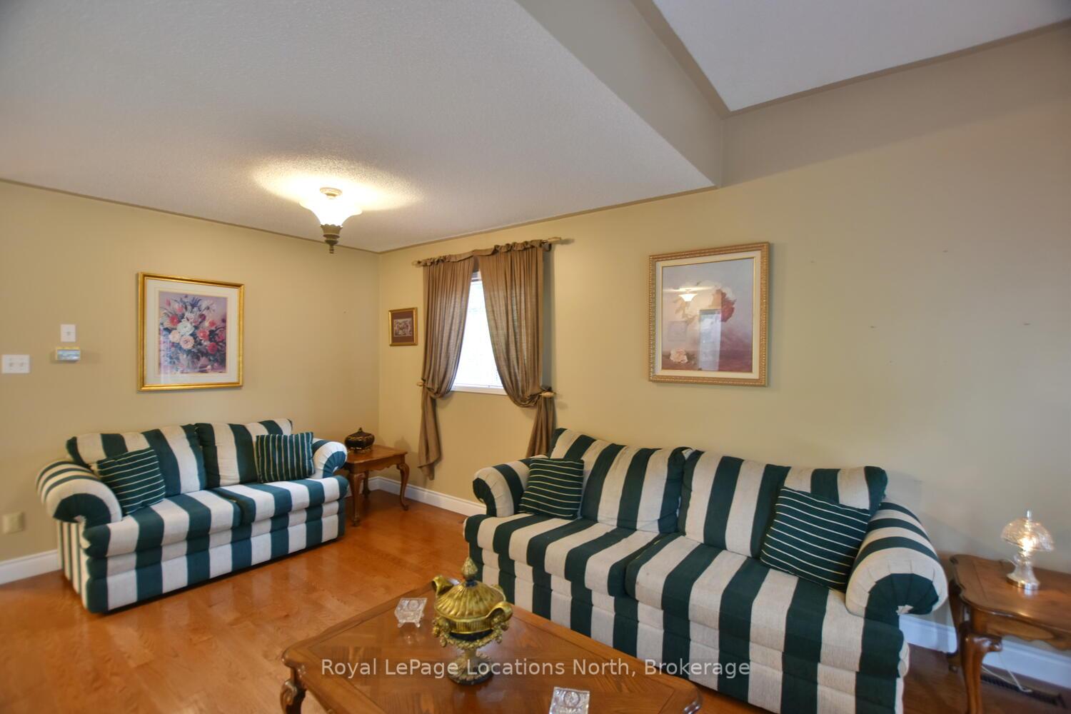 Photo 17 of 19 Brillinger Drive, Wasaga Beach — HOMEH