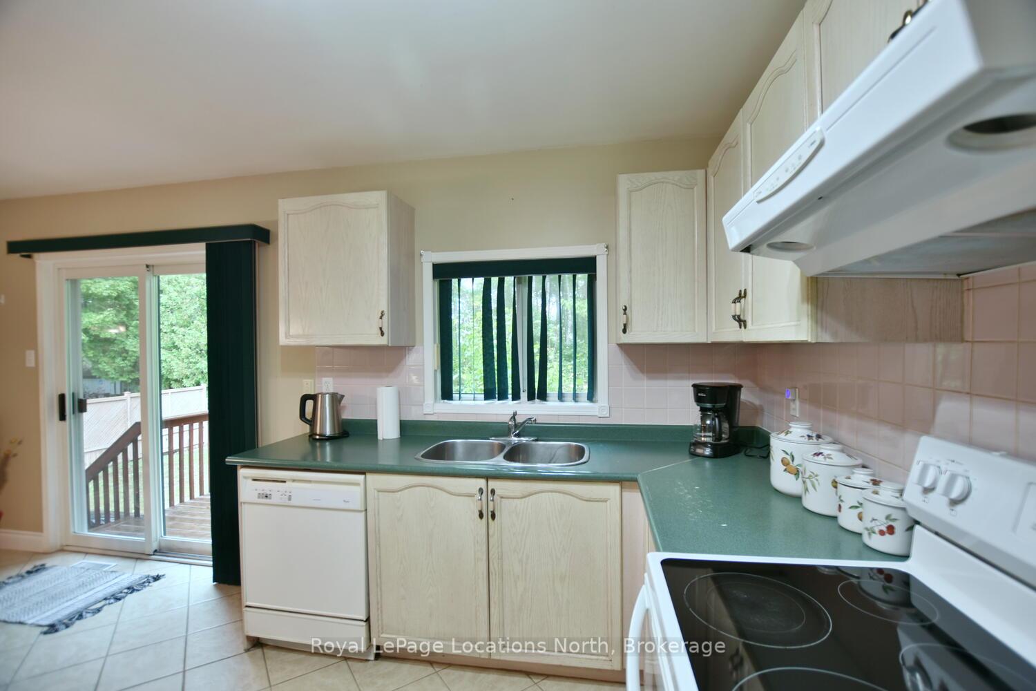 Photo 24 of 19 Brillinger Drive, Wasaga Beach — HOMEH