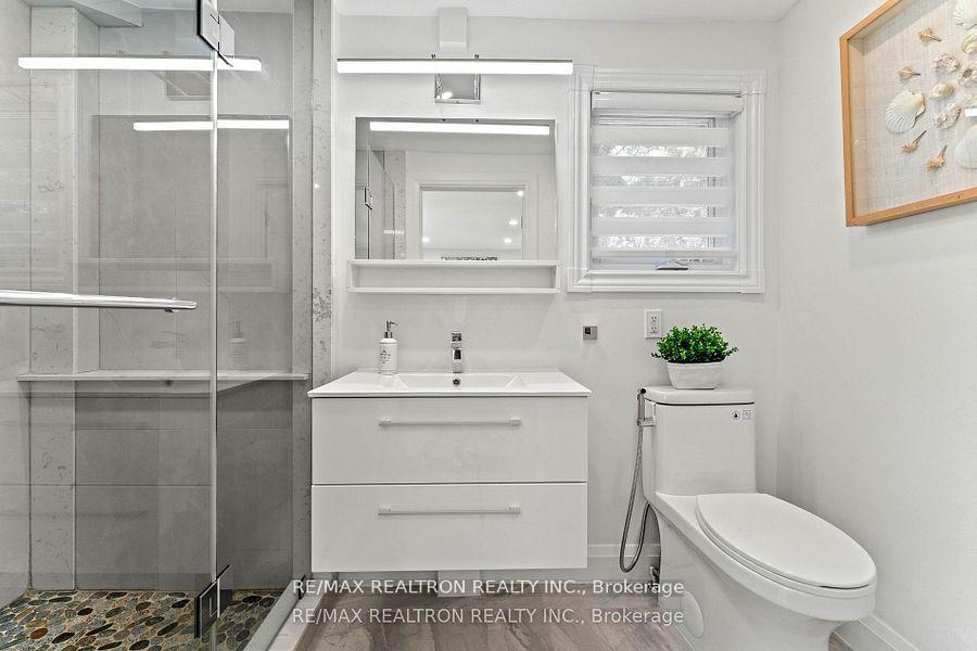 Photo 14 of 43 Rejane Crescent, Vaughan, Crestwood-Springfarm-Yorkhill — HOMEH