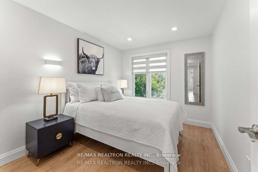 Photo 18 of 43 Rejane Crescent, Vaughan, Crestwood-Springfarm-Yorkhill — HOMEH
