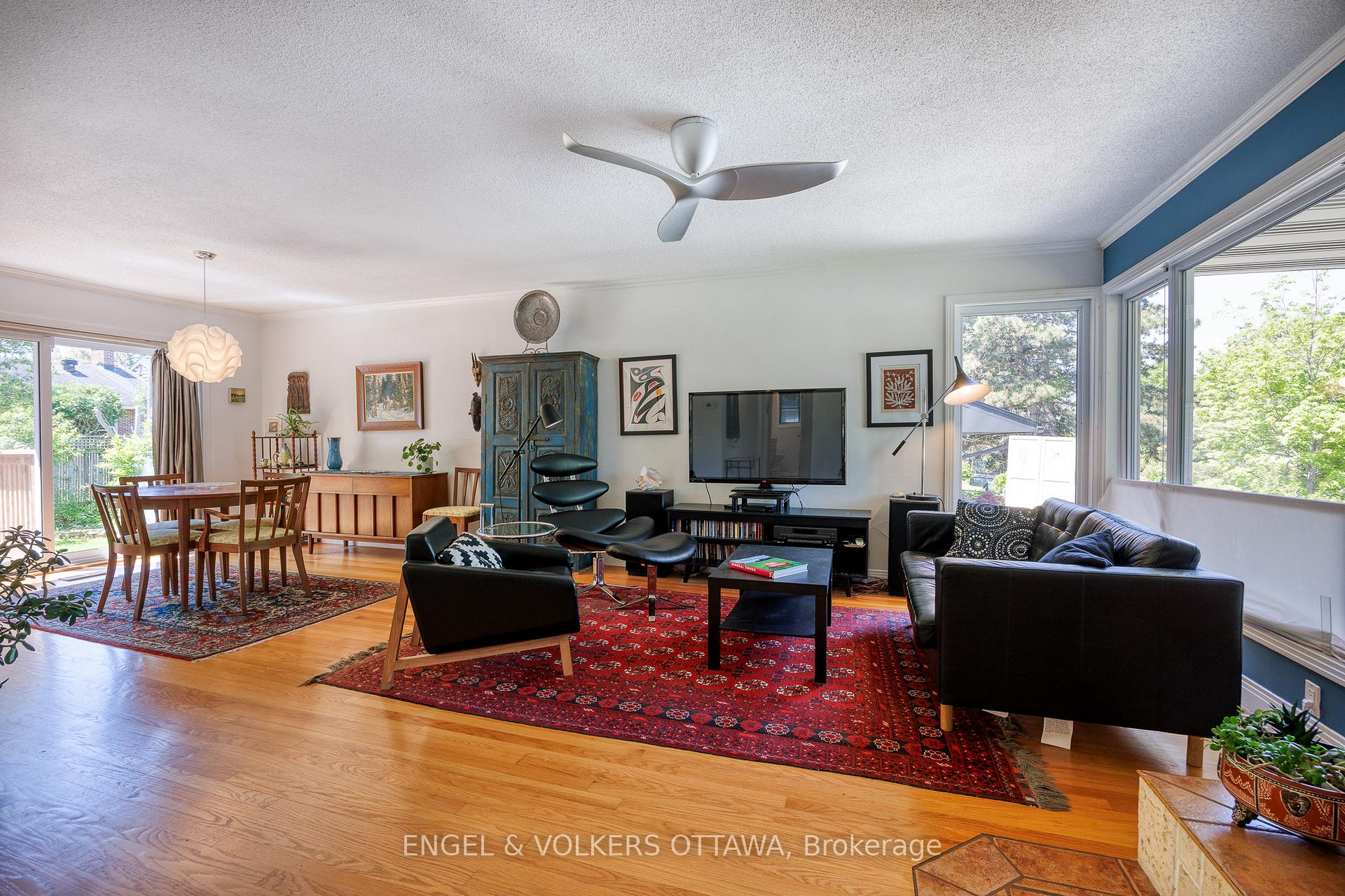 Photo 24 of 190 Crestview Road, Ottawa, Faircrest Heights — HOMEH