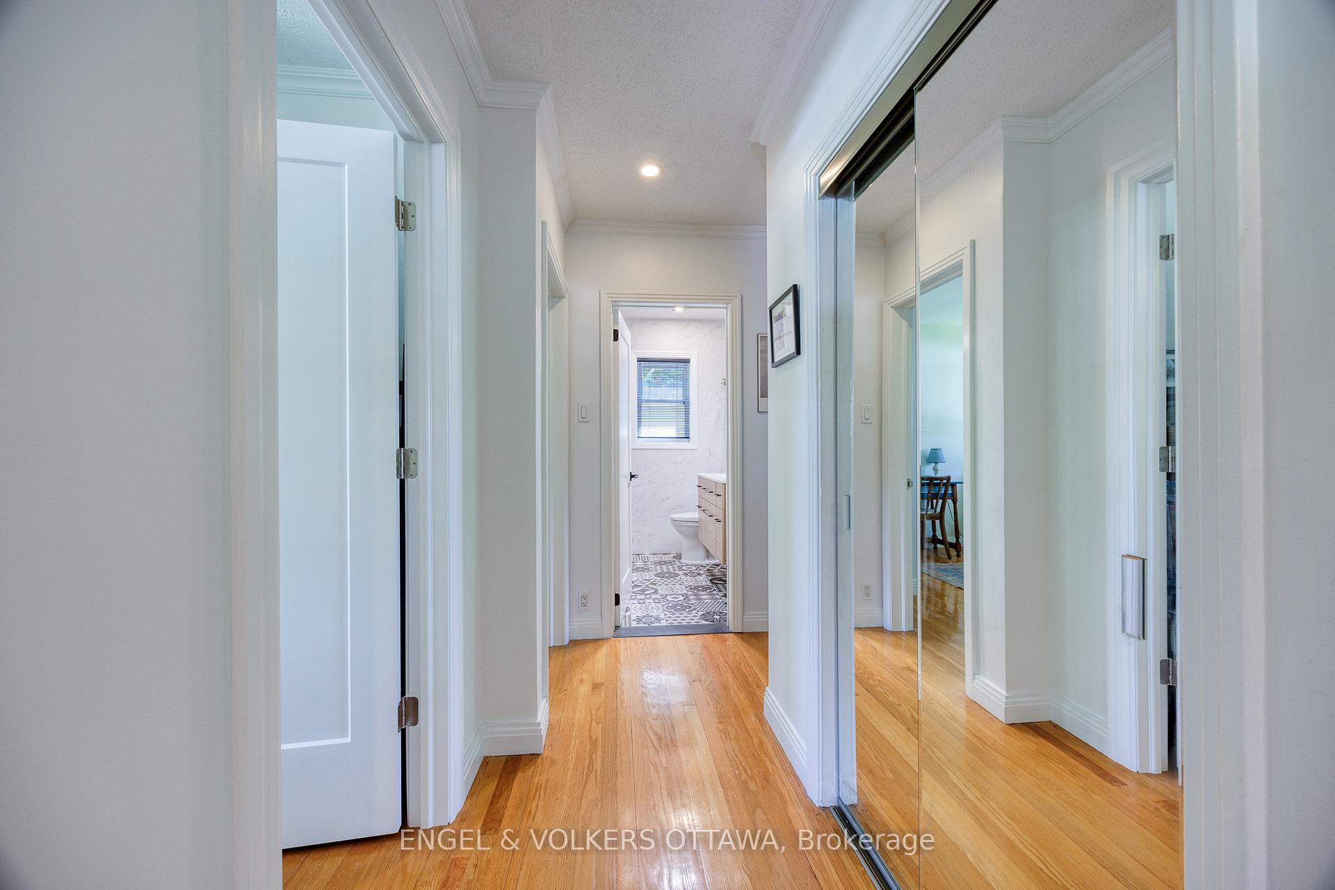 Photo 15 of 190 Crestview Road, Ottawa, Faircrest Heights — HOMEH