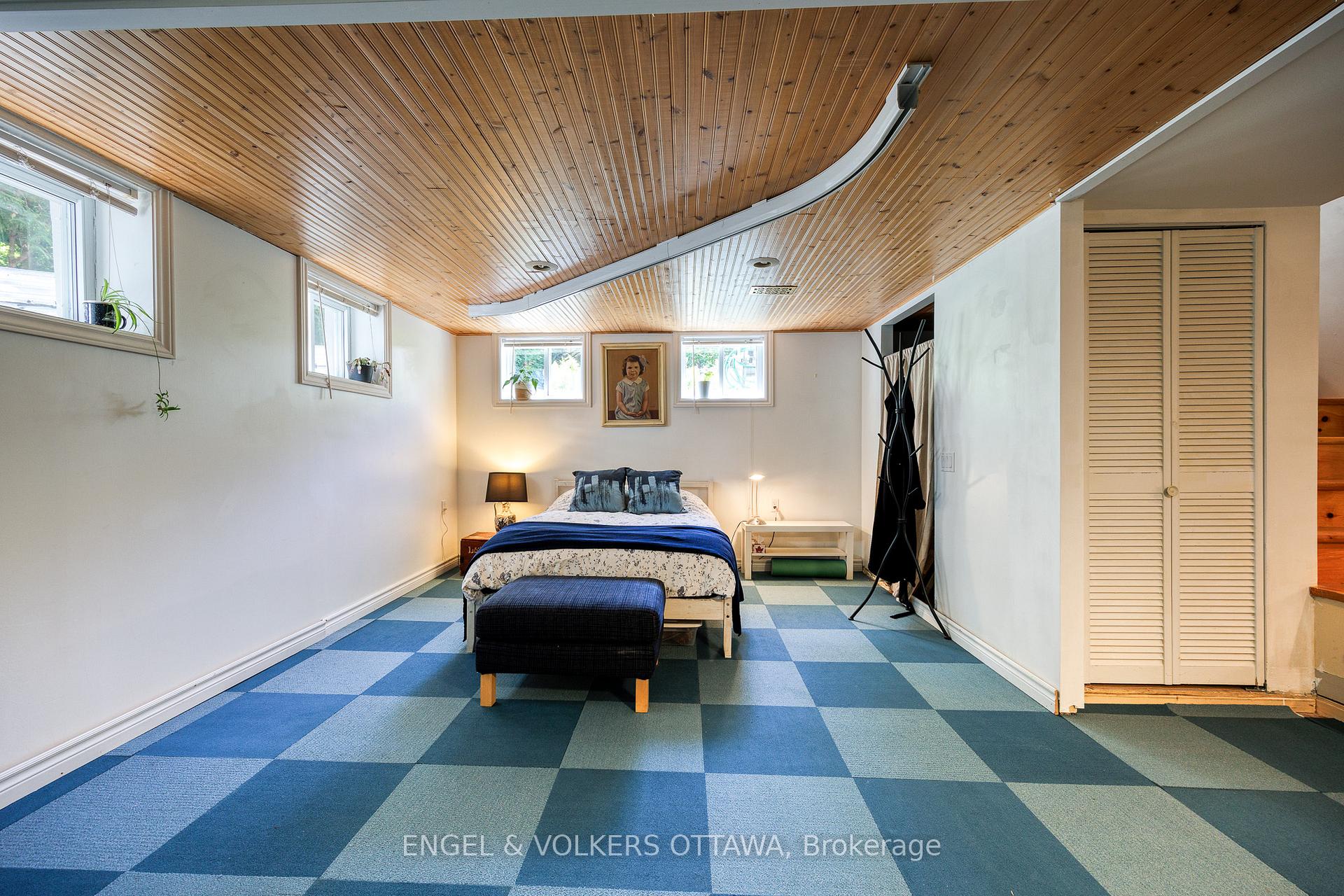 Photo 26 of 190 Crestview Road, Ottawa, Faircrest Heights — HOMEH