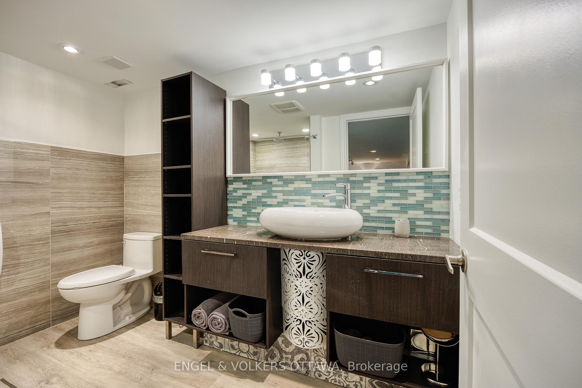 Photo 35 of 190 Crestview Road, Ottawa, Faircrest Heights — HOMEH