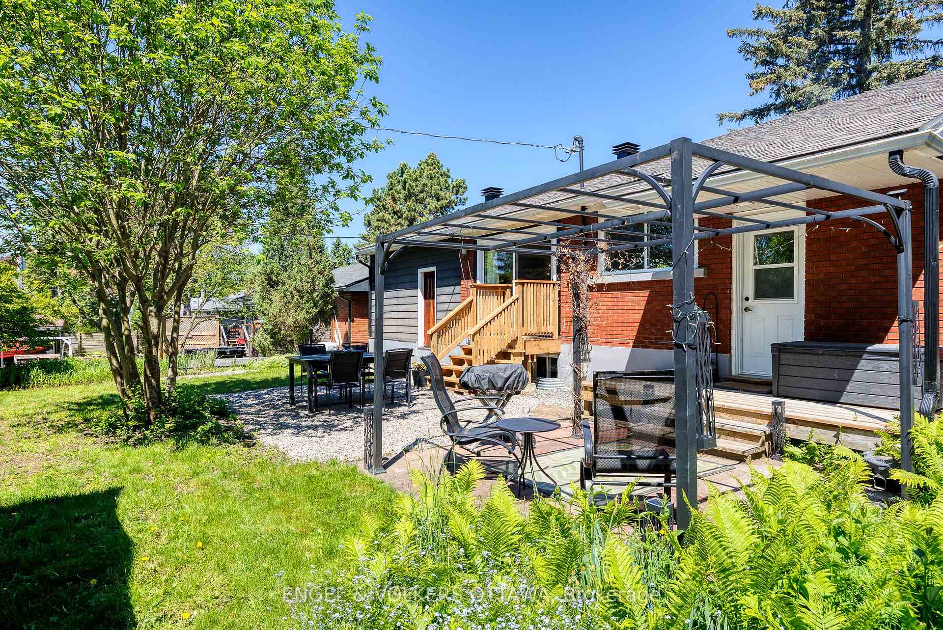 Photo 34 of 190 Crestview Road, Ottawa, Faircrest Heights — HOMEH
